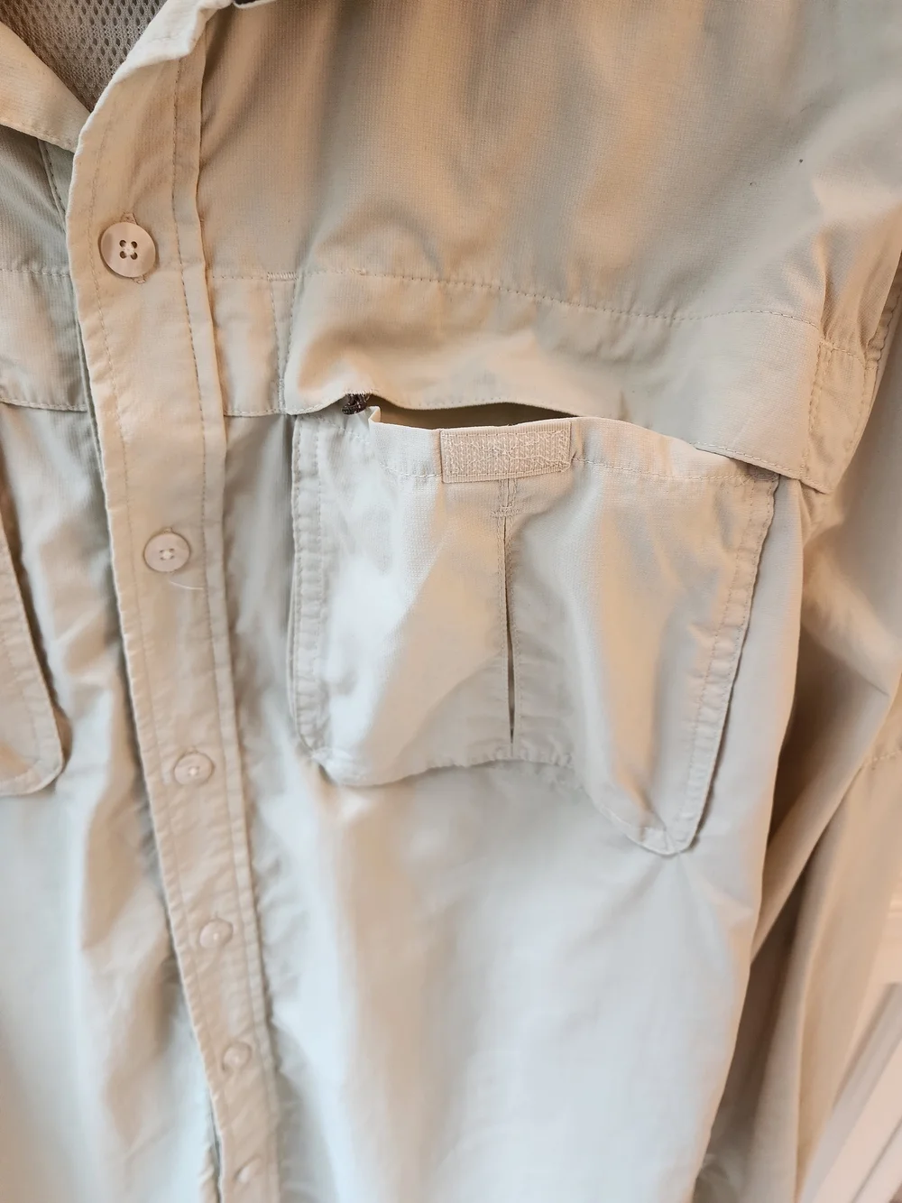 REI Mens L Beige Vented Fishing Safari Outdoor Long Sleeve Button-Up Roll Tab